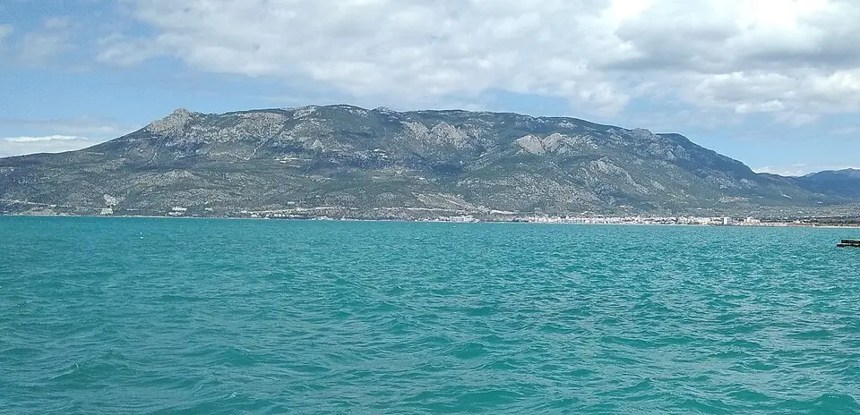 Obrázok: Patrice78500 · CC BY-SA 4.0 Γεράνεια Όρη