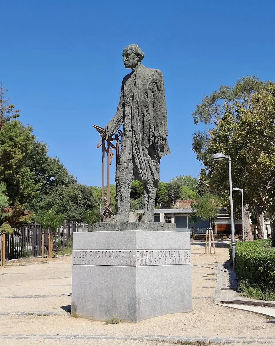 Monument a Josep Puig i Cadafalch