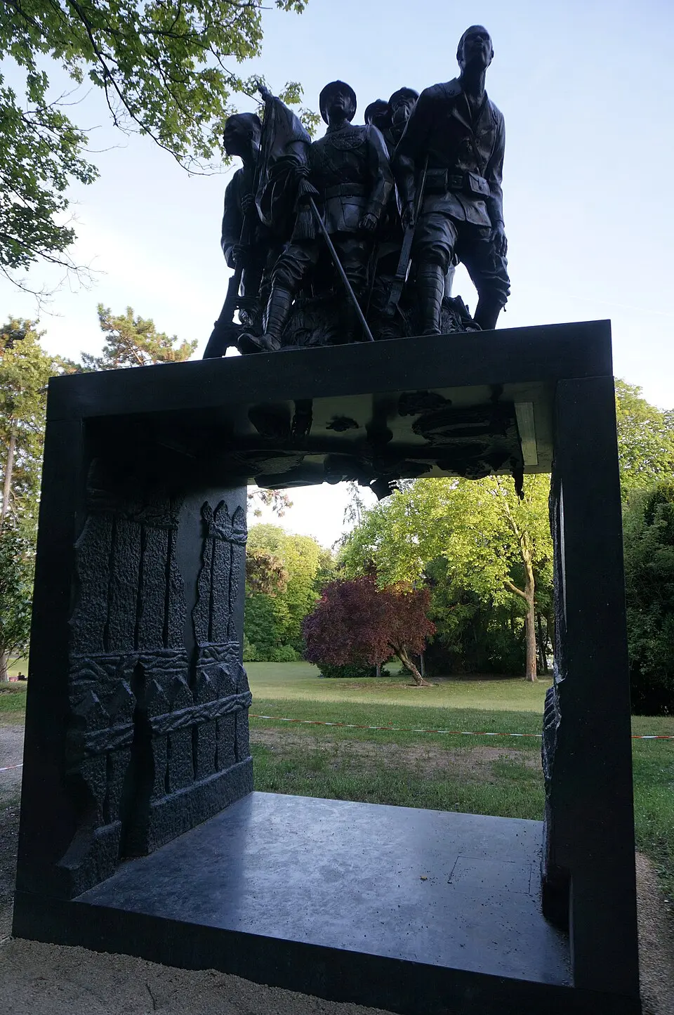 monument aux héros de l'Armée noire