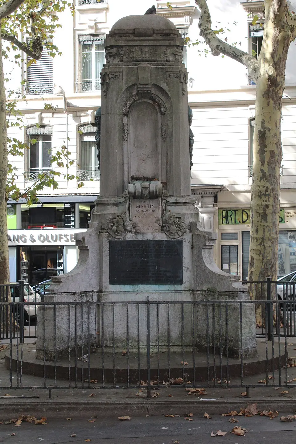 Monument aux Grands Hommes de la Martinière