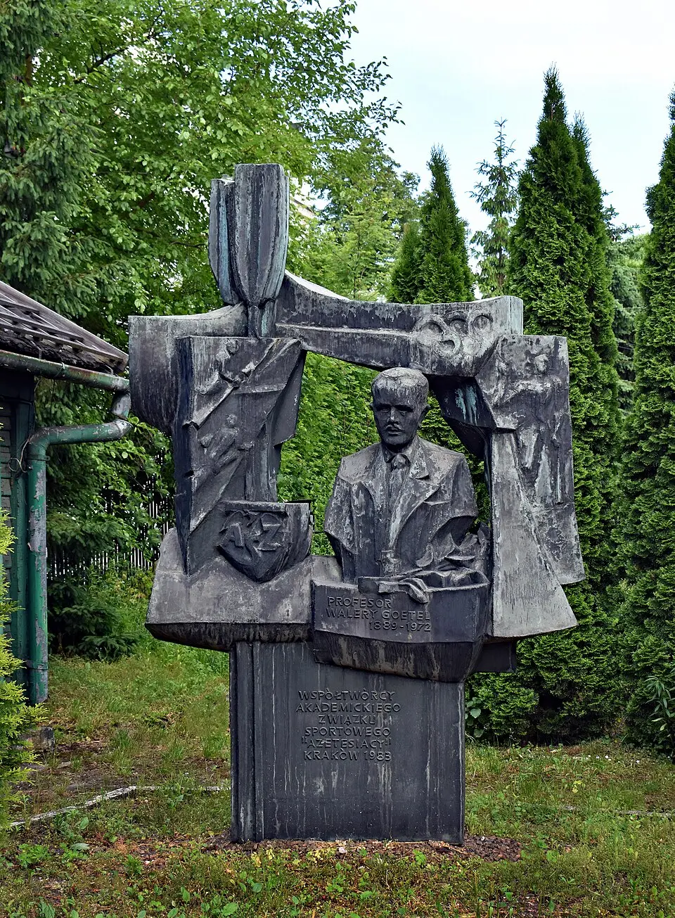 Walery Goetel Monument in Kraków