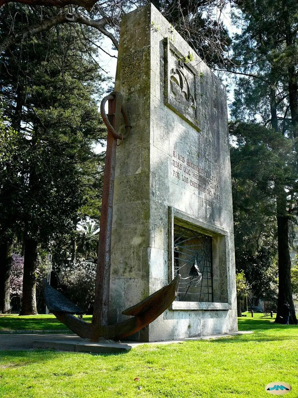 Sailor's monument