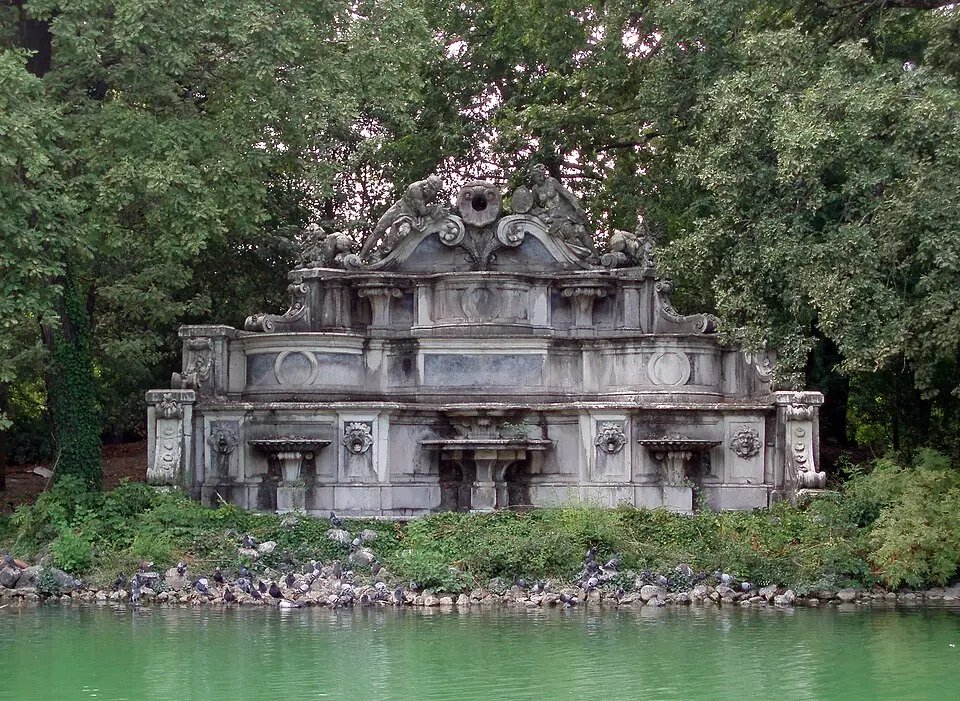 fontana del Trianon