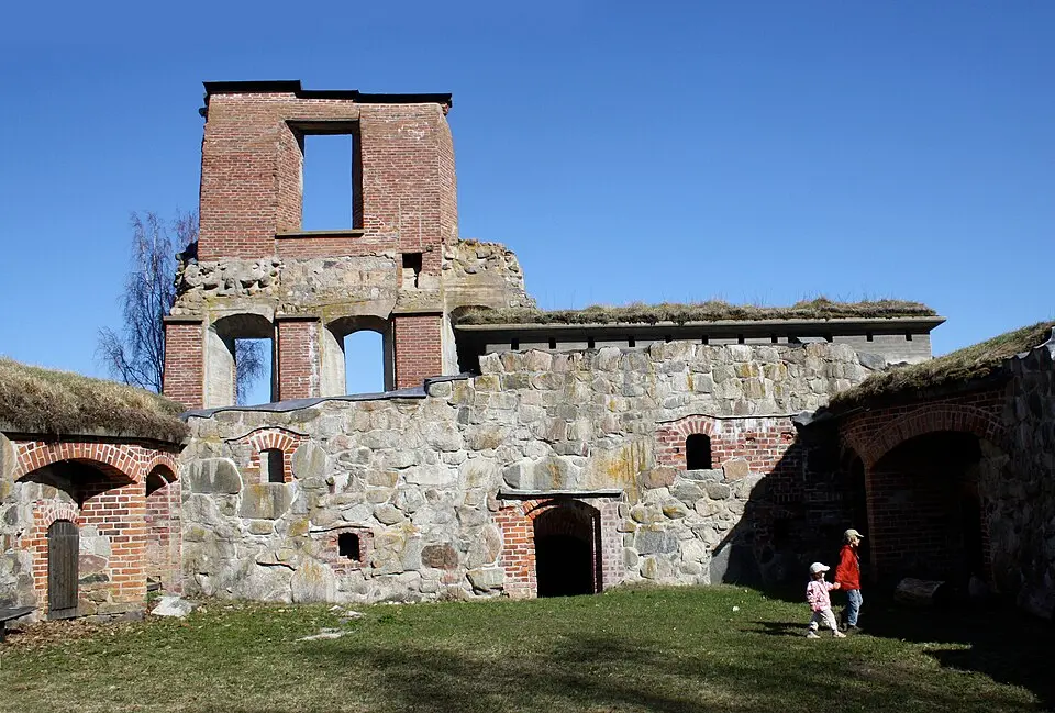 Mörby slottsruin