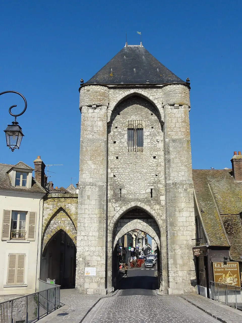 porte de Bourgogne de Moret-sur-Loing