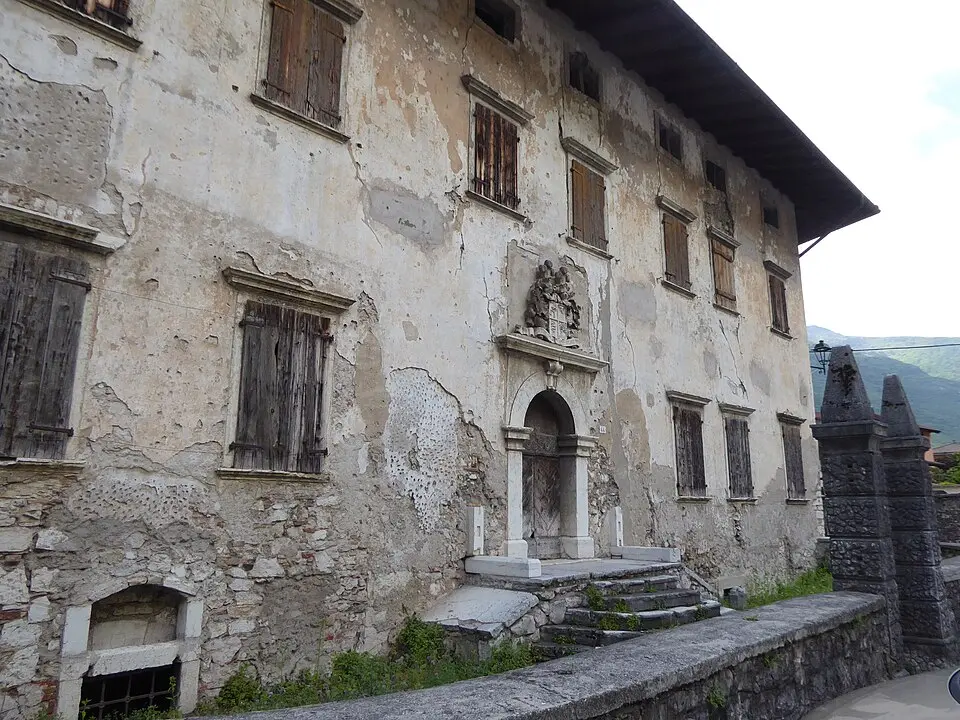 Palazzo Salvotti