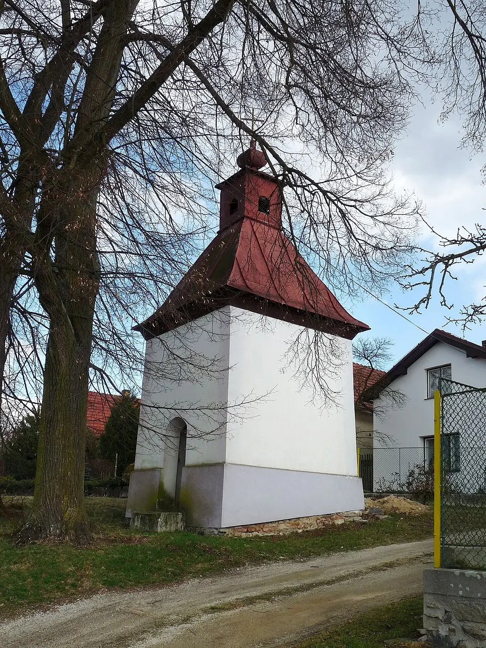 Mostečný