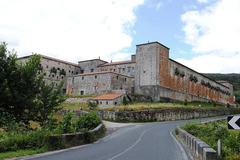 Obrázek: HombreDHojalata · CC BY-SA 3.0 Monasterio de Santa María la Real de Oseira
