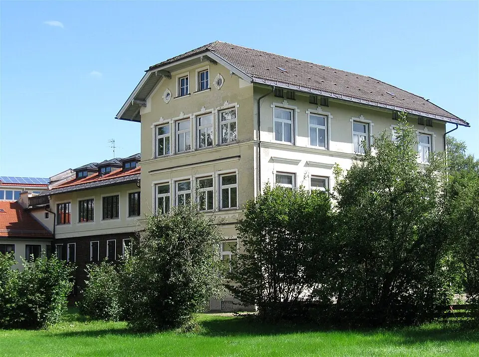 Kép: Rufus46 · CC BY-SA 3.0 Ehemals Kloster der Armen Schulschwestern
