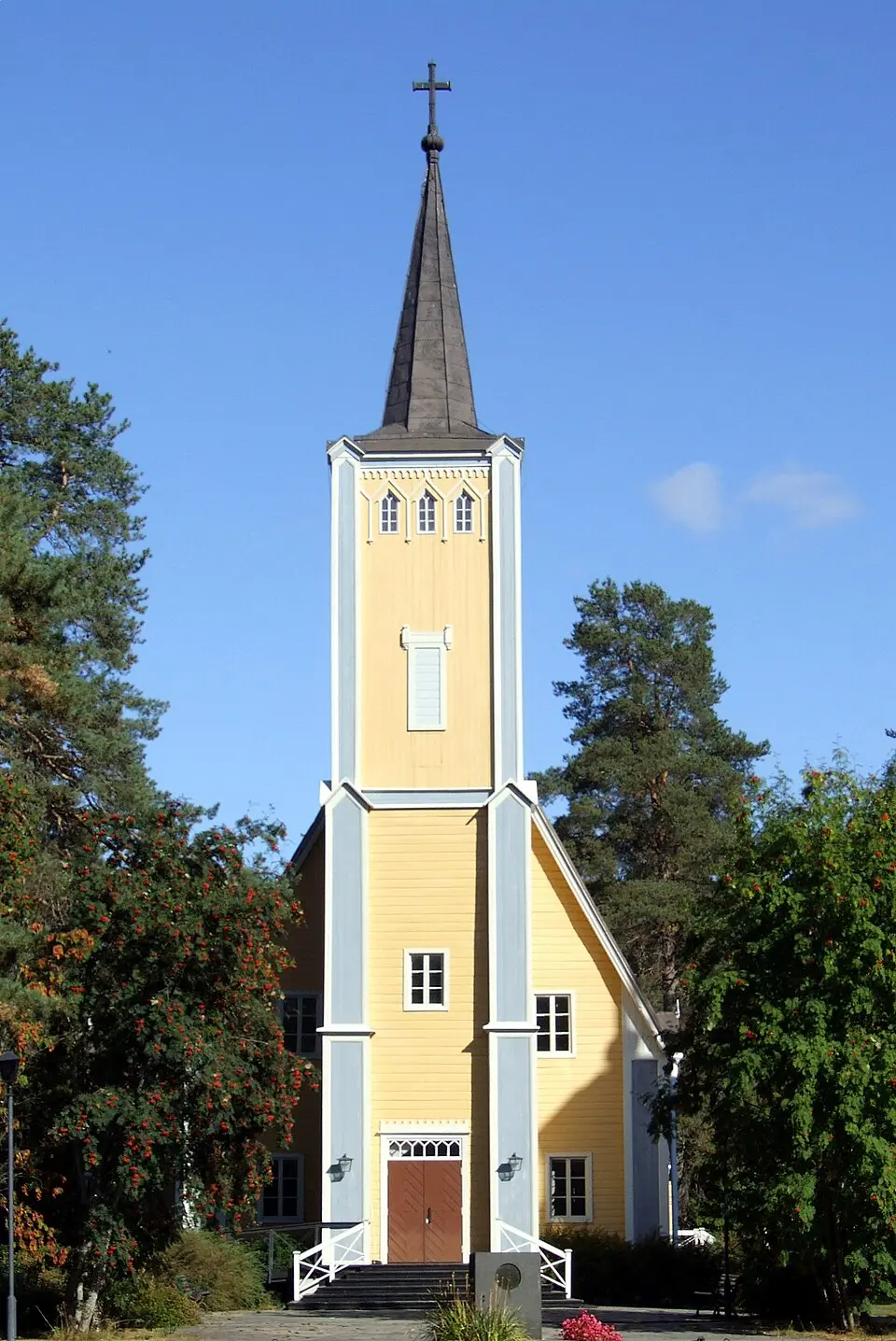 Bild: —Estormiz 18:40, 26 August 2006 (UTC) · Public domain Muhoksen kirkko