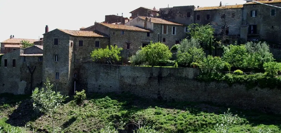 walls of Pereta