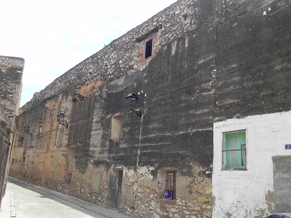 Obrázek: Lluis tgn · CC BY-SA 3.0 ES Muralla de Constantí