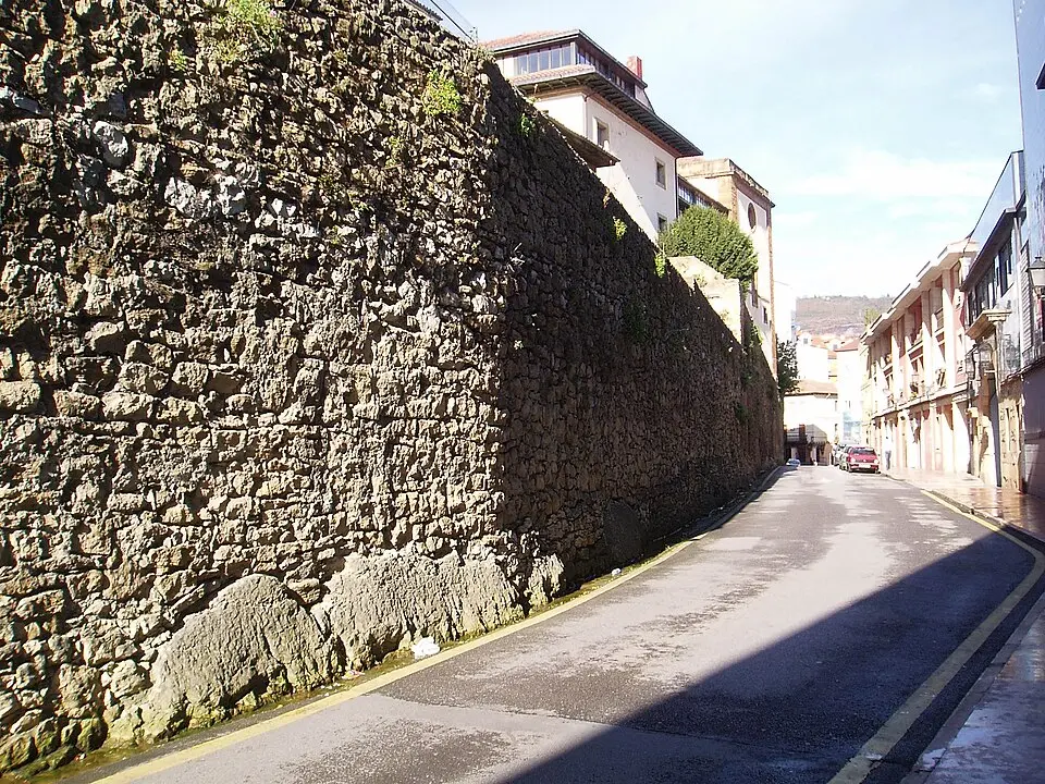 Muralla medieval de Oviedo