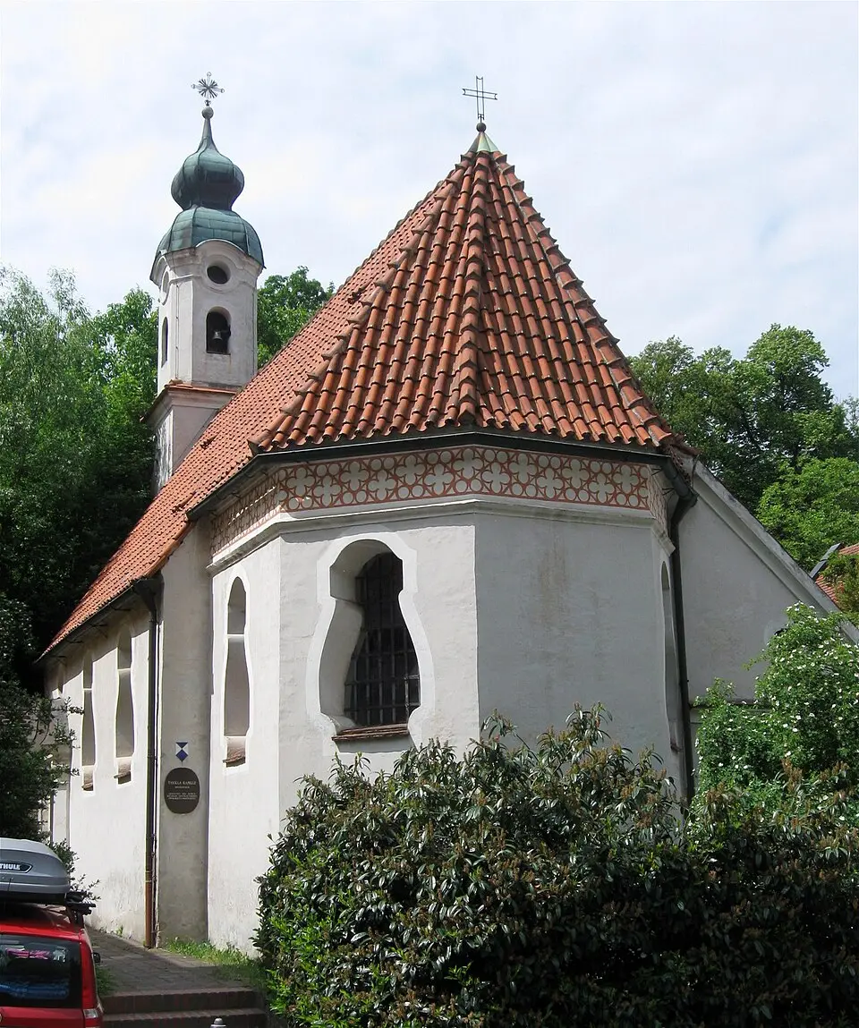Image: Rufus46 · CC BY-SA 3.0 Theklakapelle