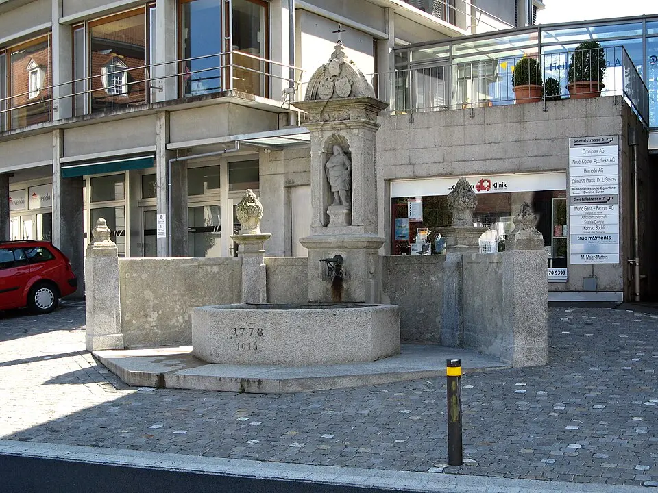 Obrázek: Voyager · CC BY-SA 3.0 Leontiusbrunnen