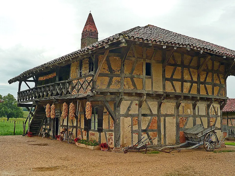 Courtes