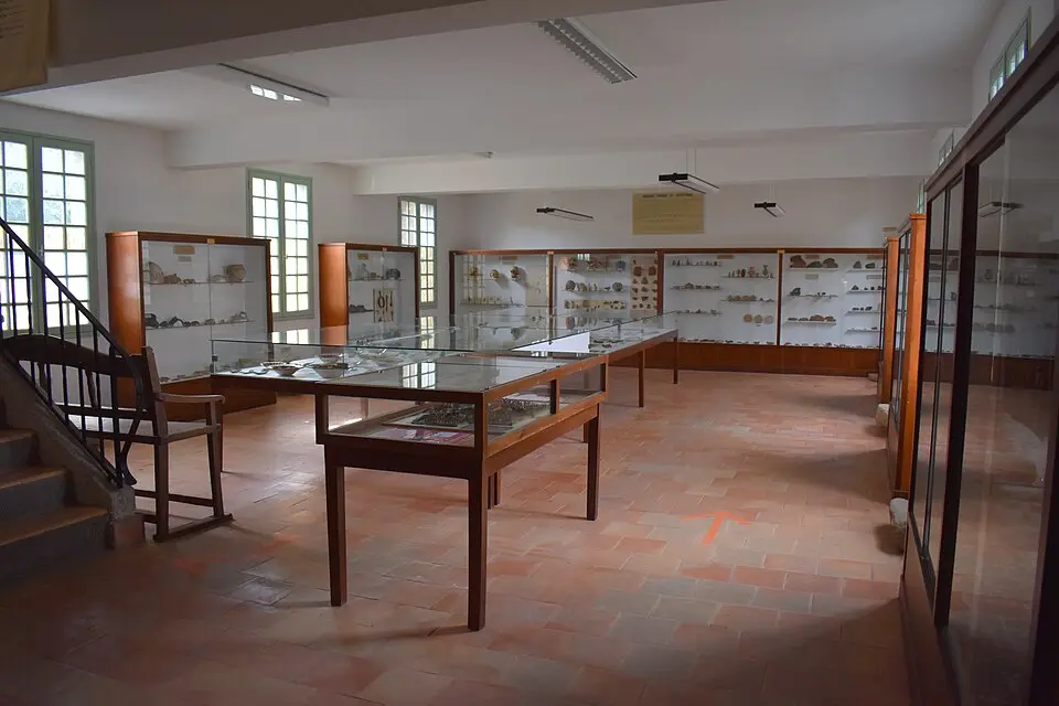 musée paléontologique et archéologique de Minerve