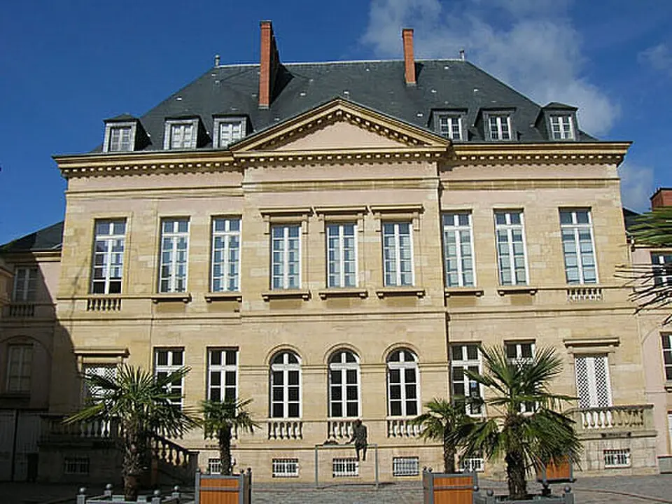 musée des Beaux-Arts et d'Archéologie Joseph-Déchelette