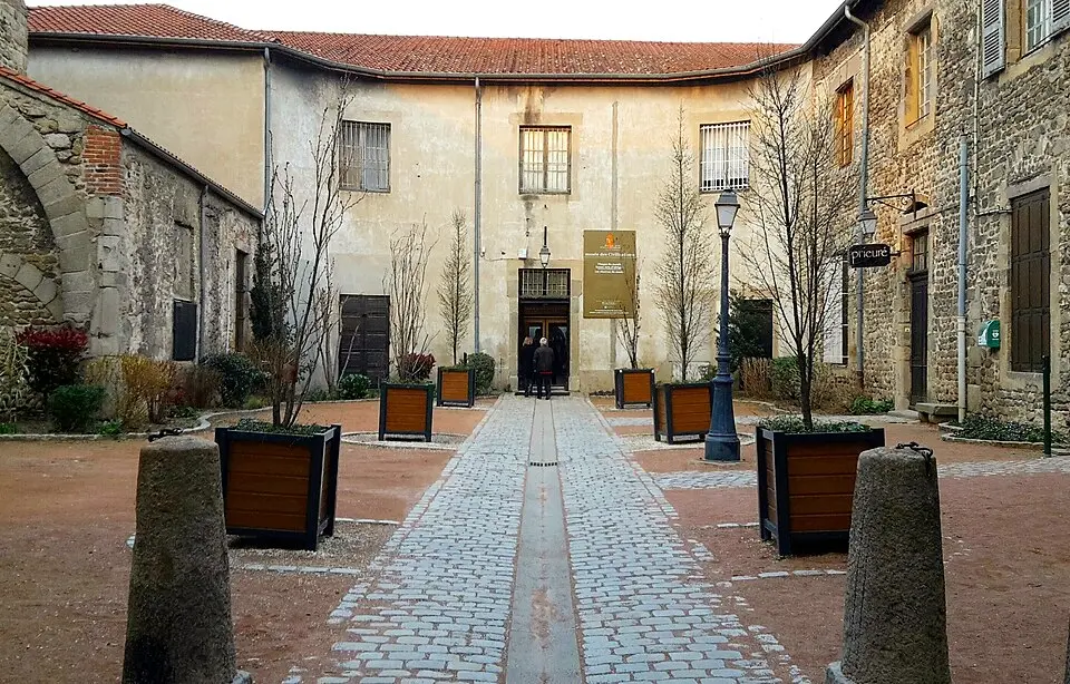 musée des civilisations de Saint-Just-Saint-Rambert