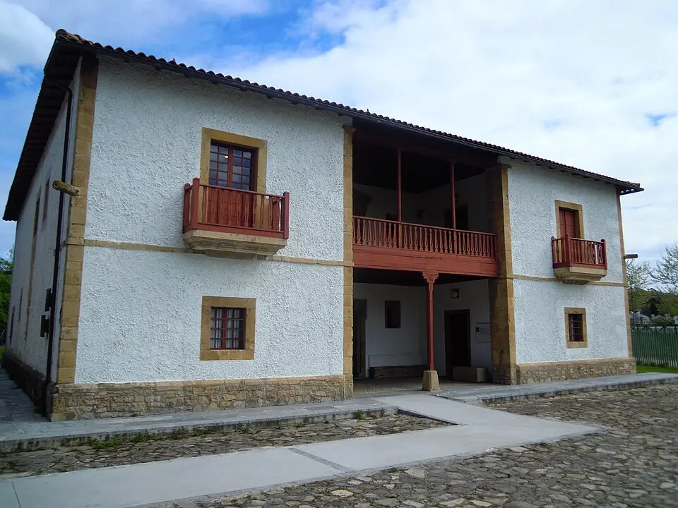 Slika: Denissf · CC BY-SA 3.0 Museo Internacional de la Gaita