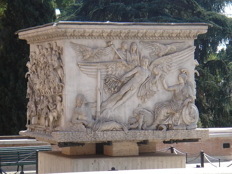 Colonna di Antonino Pio
