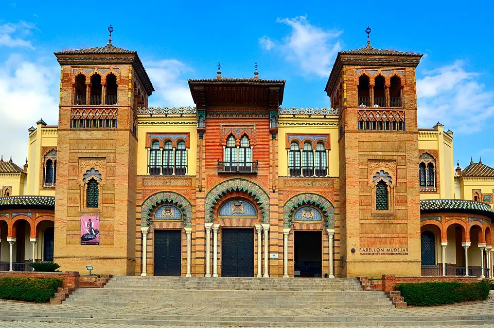 Museo de Artes y Costumbres Populares