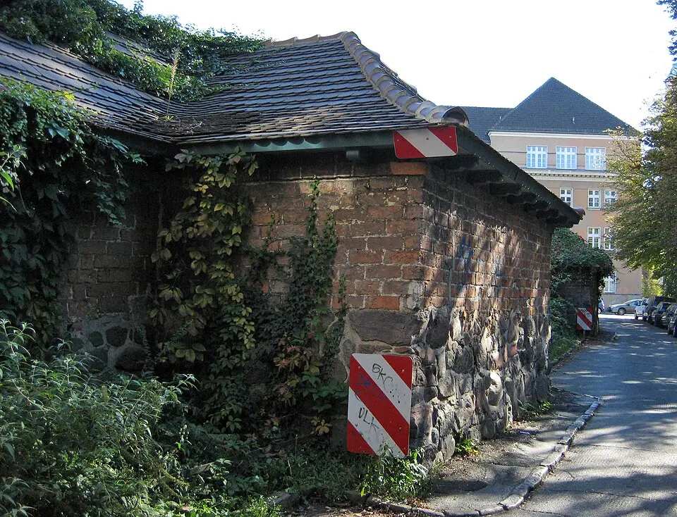 Image: Alexrk2 · CC BY-SA 3.0 Alte Stadtmauer