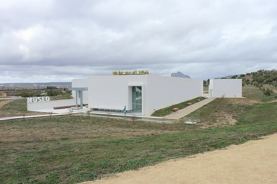 Museo del Conjunto Arqueológico Dólmenes de Antequera