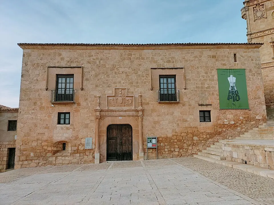 Museo Provincial del Traje Popular
