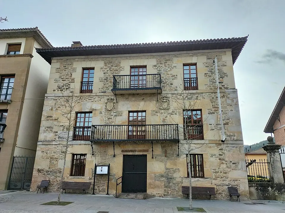 Obrázok: Vanbasten 23 · CC BY-SA 3.0 Museo de Orozko