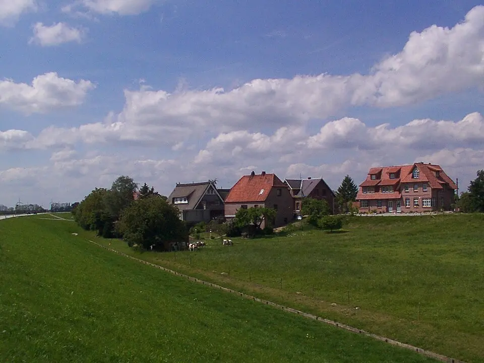 Image: Carol.Christiansen 05:46, 16 May 2007 (UTC) · Public domain Altengamme