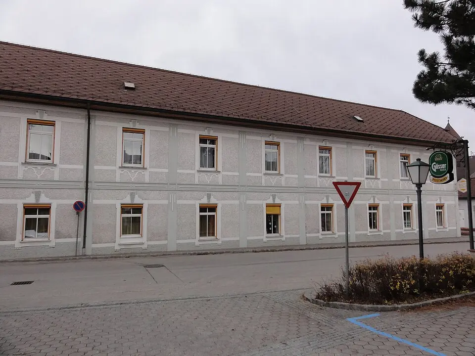 Ehem. Bauernhof Paschlberger, heute Altersheim (südlicher Objektteil)