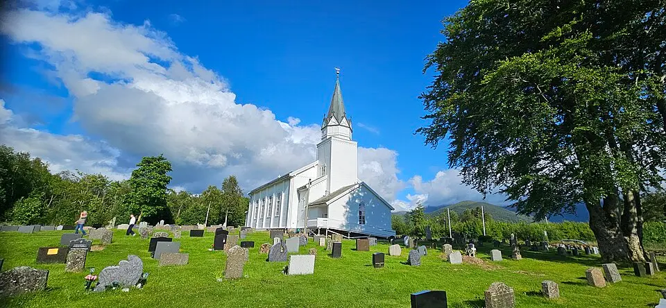 Myrbostad kirke