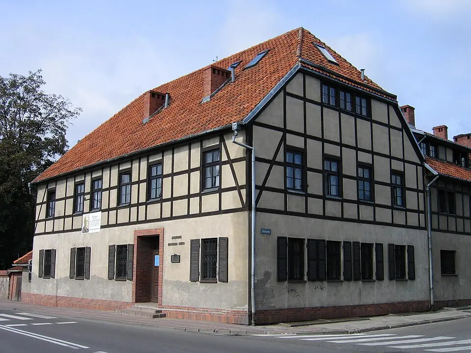 Dom, ob. klasztor sióstr Jezusa Miłosiernego, XVIII/XIX