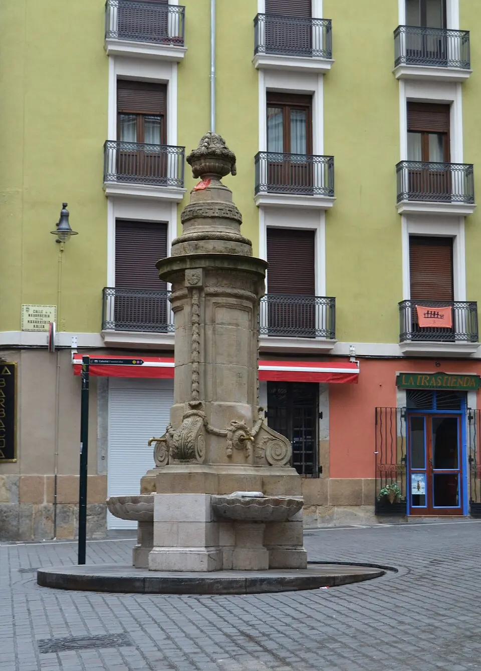 Fuente de la Navarrería