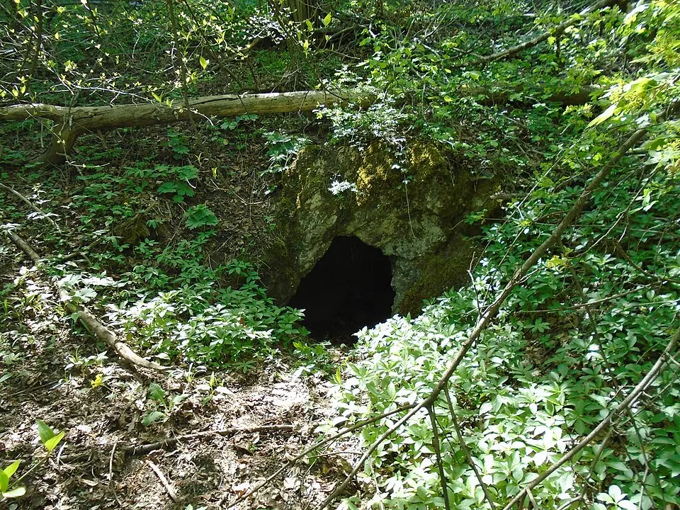 Nagyszénási-barlang
