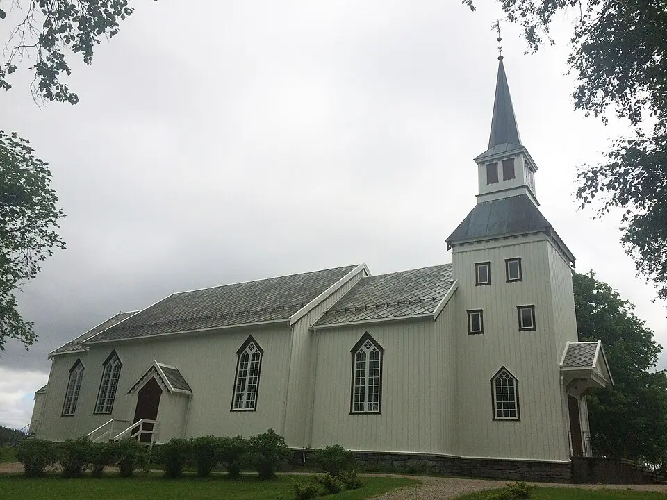 Namdalseid kirke