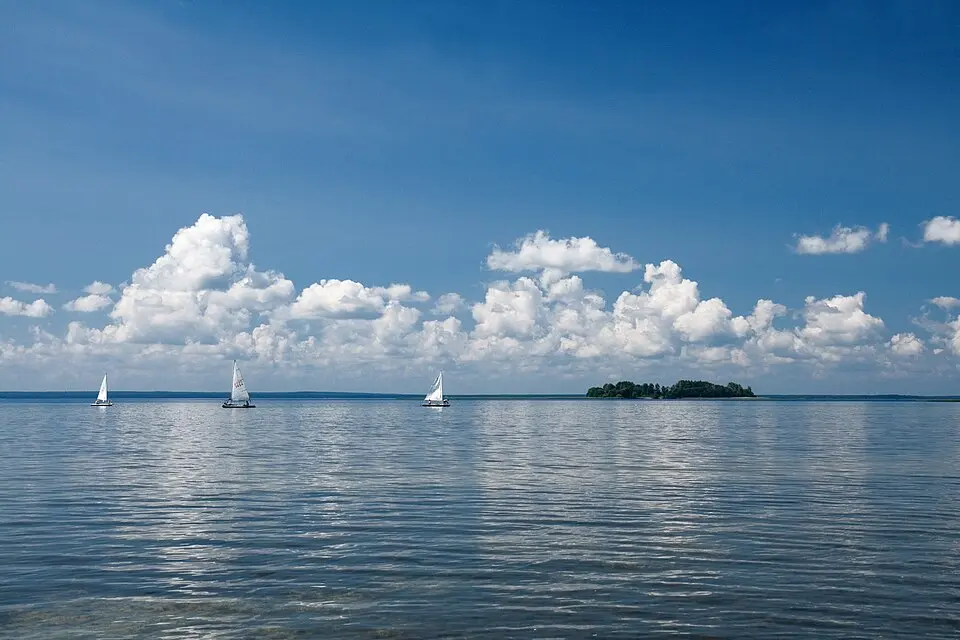 lac Naratch
