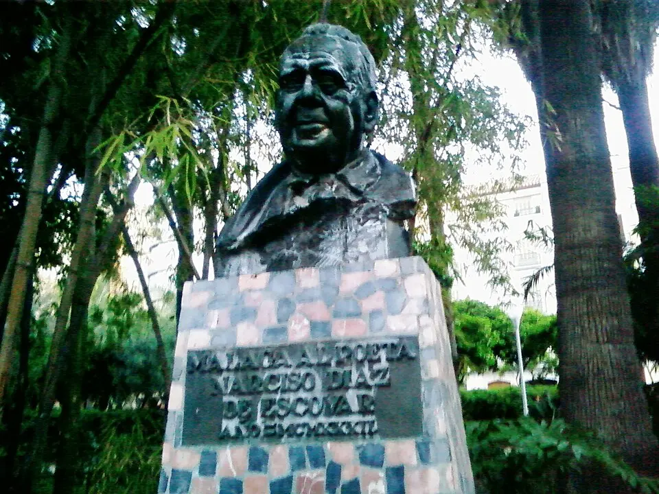 Monumento a Narciso Díaz de Escovar