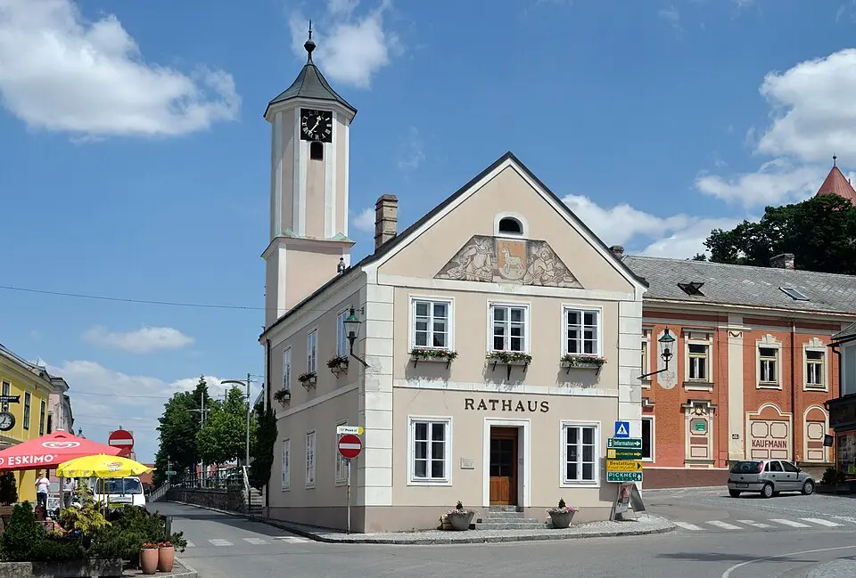Slika: Herzi Pinki · CC BY-SA 3.0 Altes Rathaus, heute Musikvereinshaus