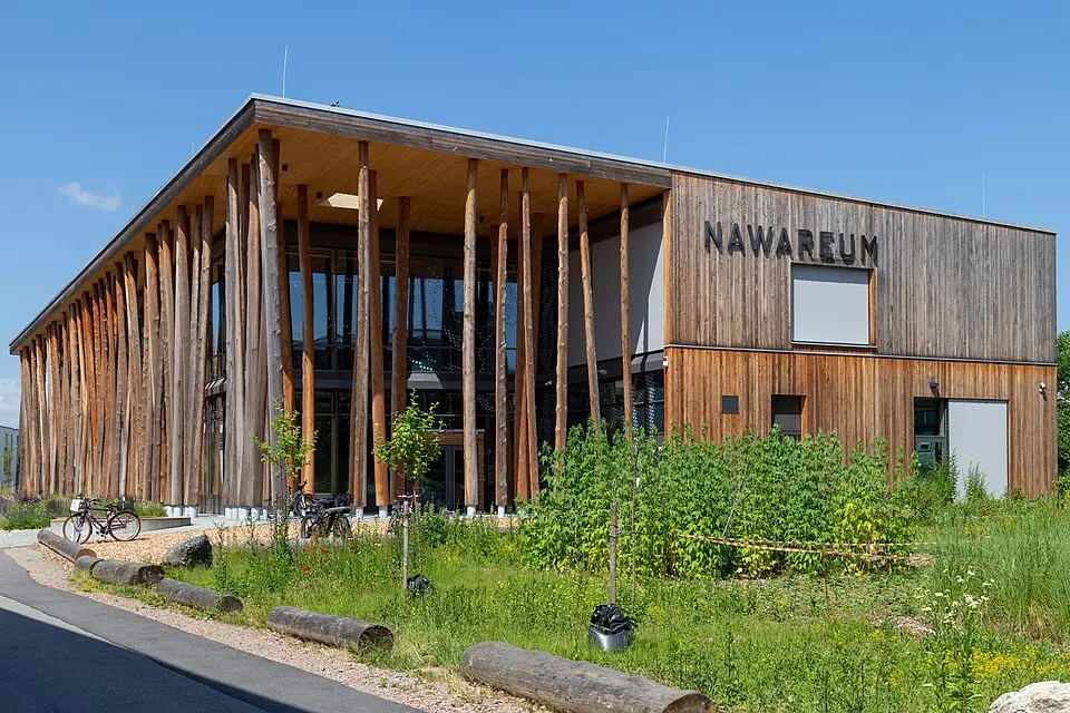 NAWAREUM