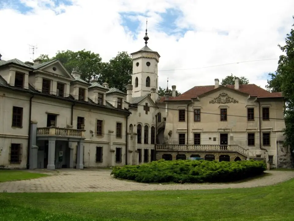 Pałac w Nawojowej