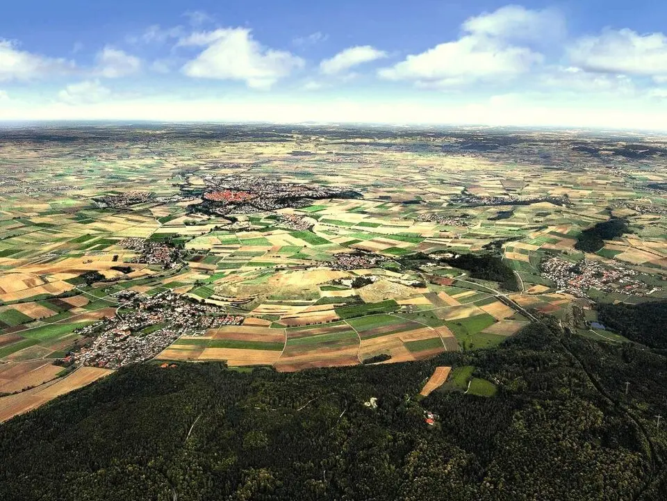 Slika: Stadt Nördlingen · CC BY-SA 3.0 Nördlinški krater