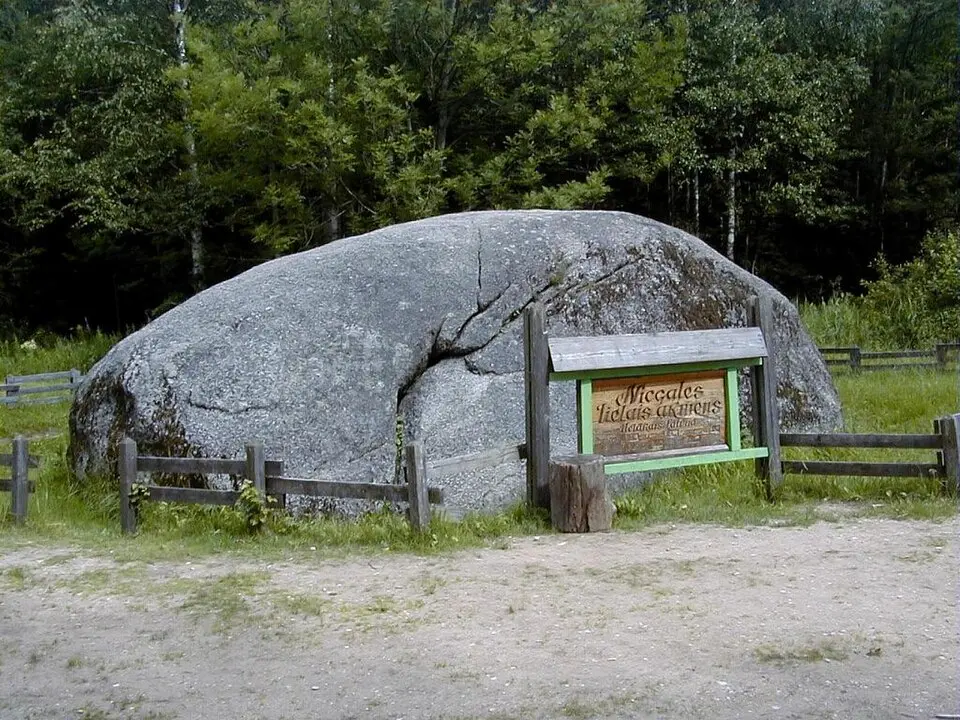 Nīcgales Lielais akmens
