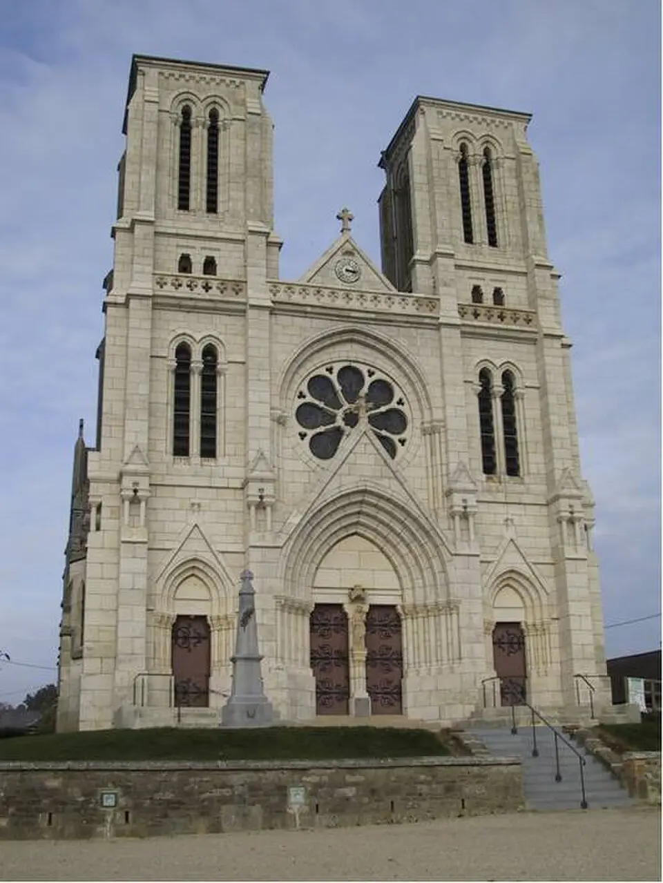 église Notre-Dame-de-Bon-Secours de Neuvizy