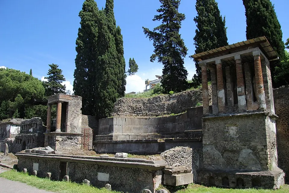 tomba di Eumachia