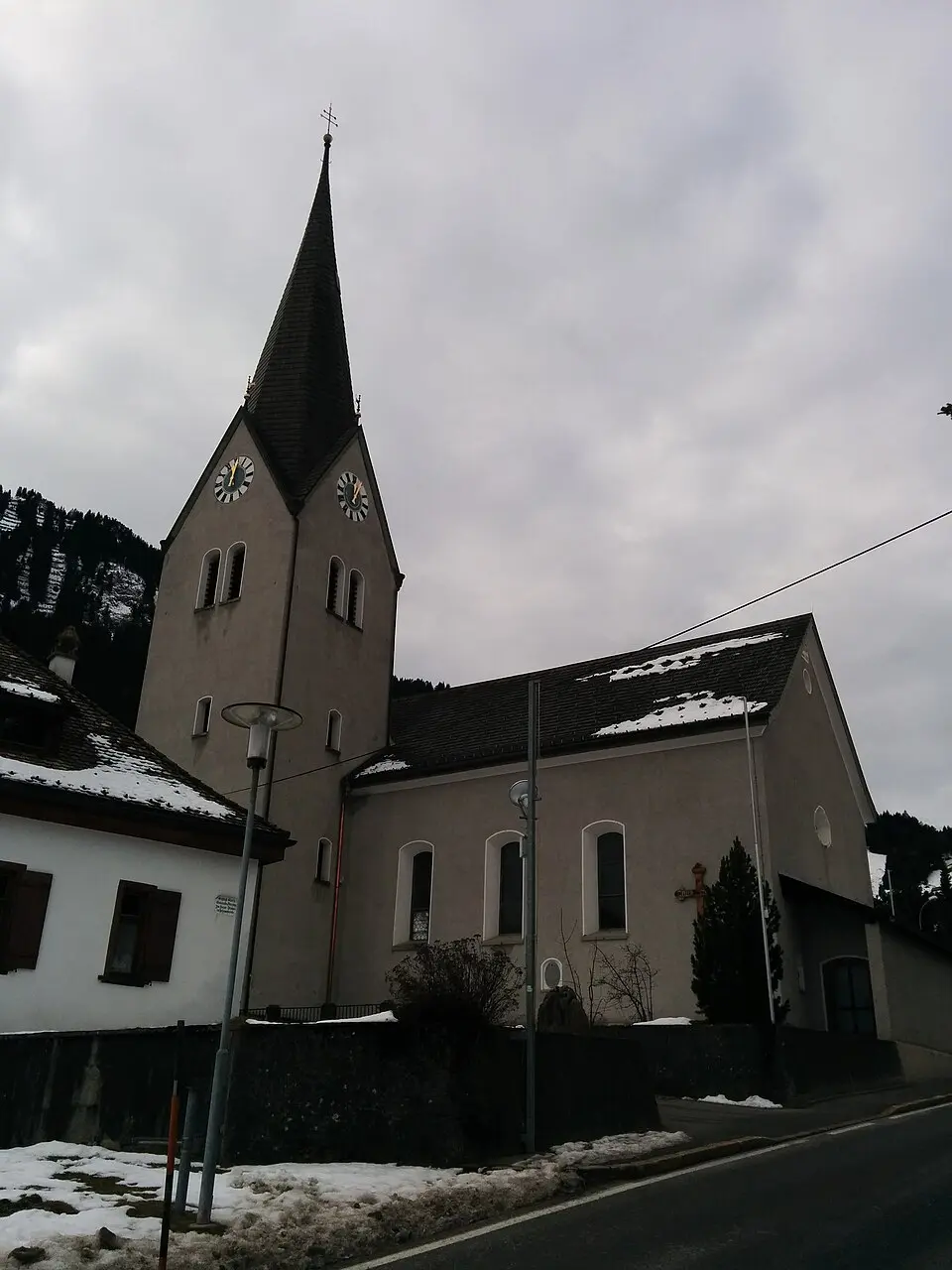 Kuratienkirche Gurtis
