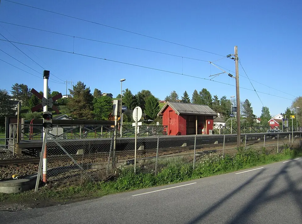 Nerdrum holdeplass
