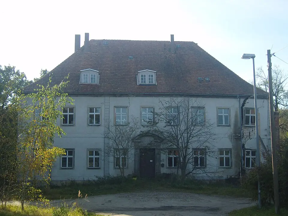 Bild: Z thomas · CC BY 3.0 Schloss Neudöbern