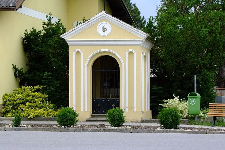 Flur-/Wegkapelle